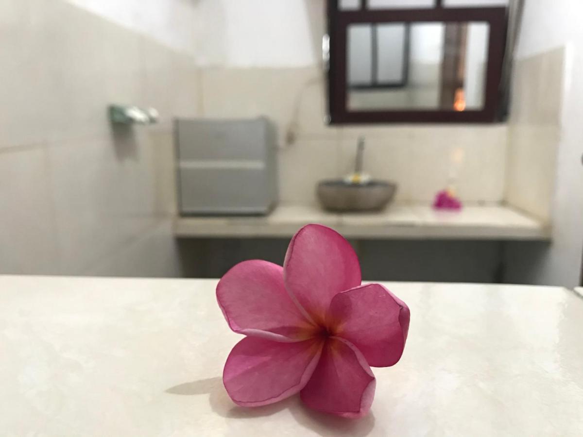 Mustika Ocean Lodge Gili Air Ngoại thất bức ảnh