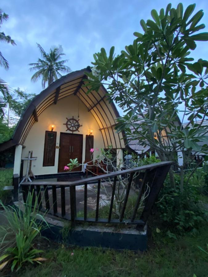 Mustika Ocean Lodge Gili Air Ngoại thất bức ảnh