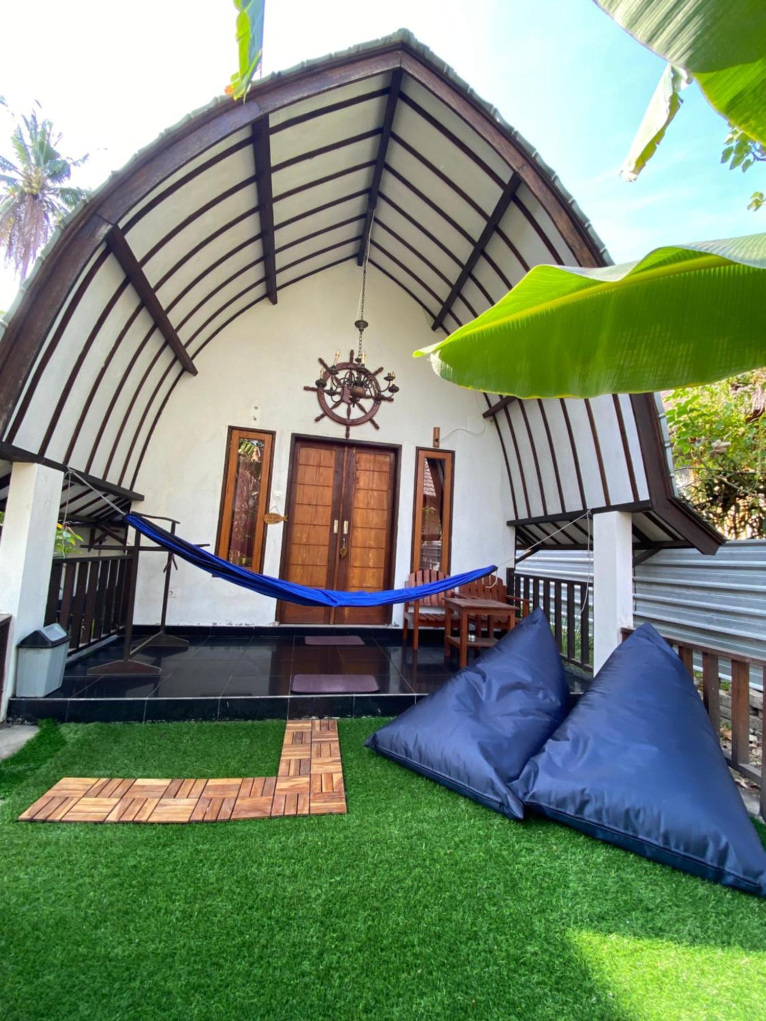 Mustika Ocean Lodge Gili Air Ngoại thất bức ảnh