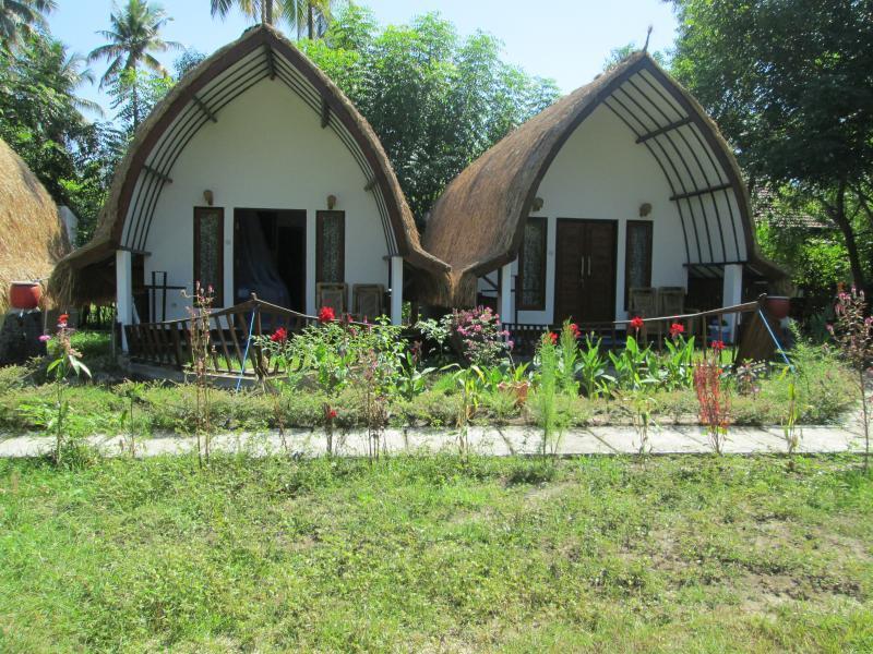 Mustika Ocean Lodge Gili Air Ngoại thất bức ảnh